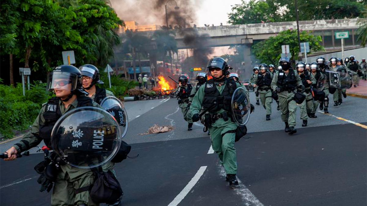 Policías y manifestantes vuelven a enfrentarse en Hong Kong - nueva-jornada-de-protestas-en-hong-kong