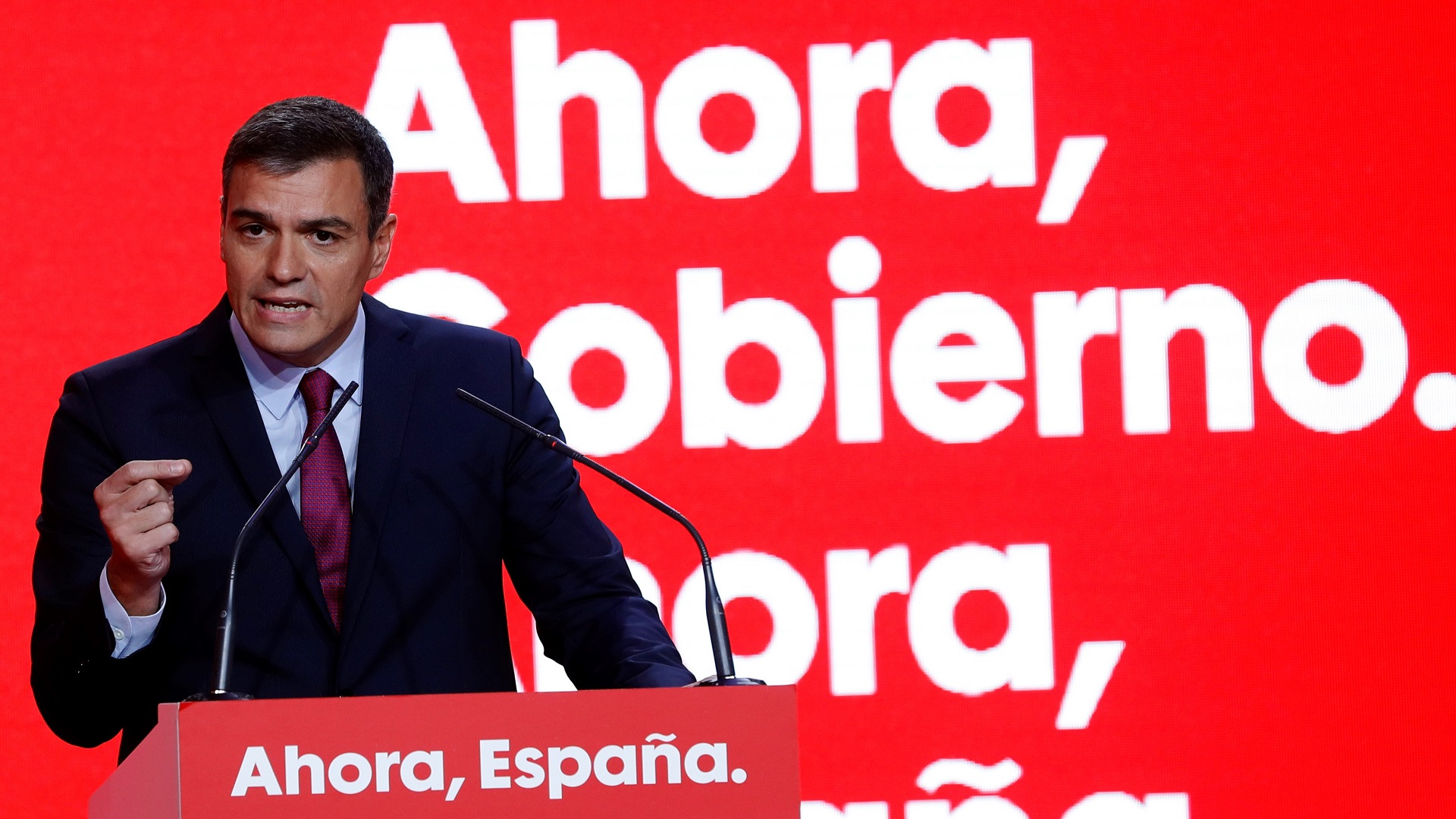 Pedro Sánchez ofrece estabilidad a España rumbo a elecciones