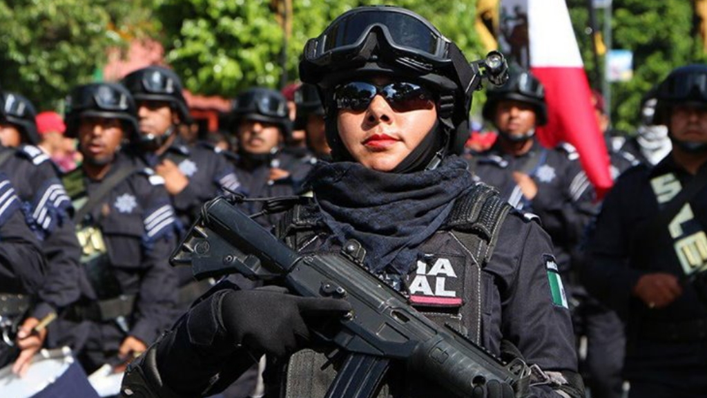 Sujeto intenta escapar de policías y muere tras caer de vivienda en Chilpancingo