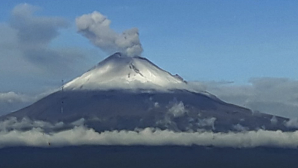 Volcán Popocatépetl emite 128 exhalaciones