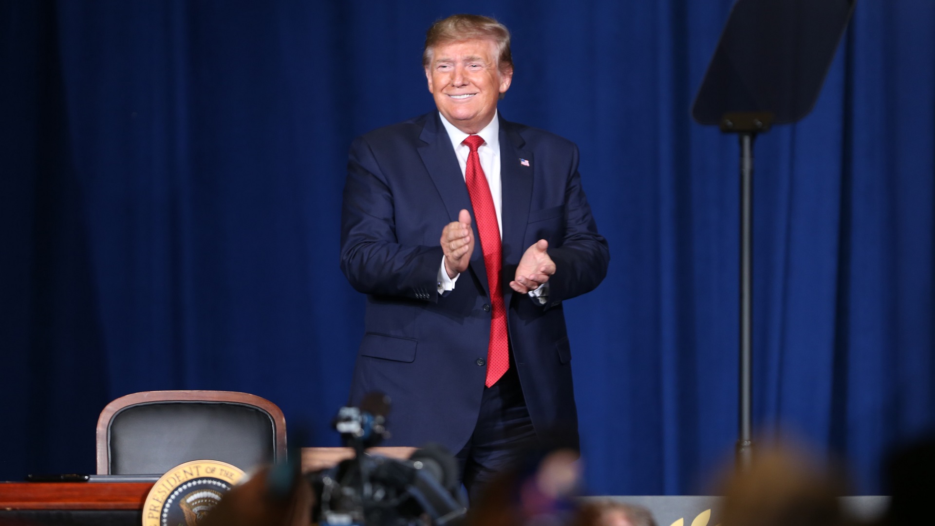 Trump da por ‘muertas’ las conversaciones de paz con talibanes