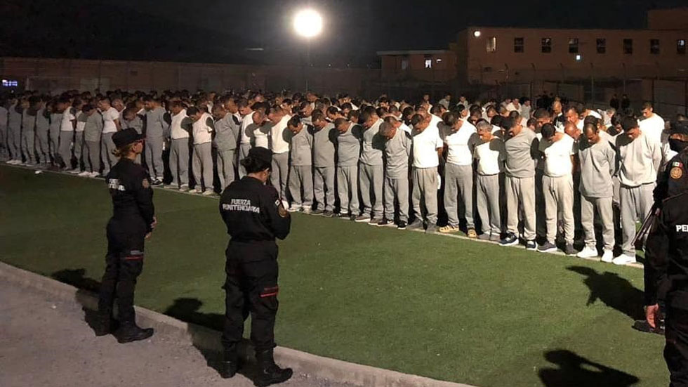 Inicia traslado de reos de Topo Chico por cierre