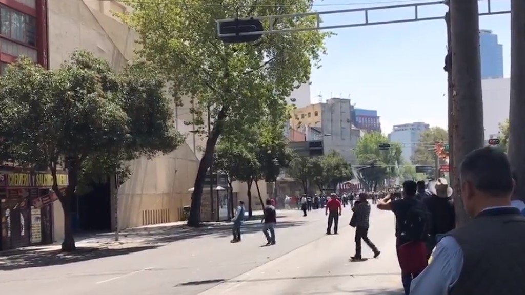 Se enfrentan grupos rivales del SME