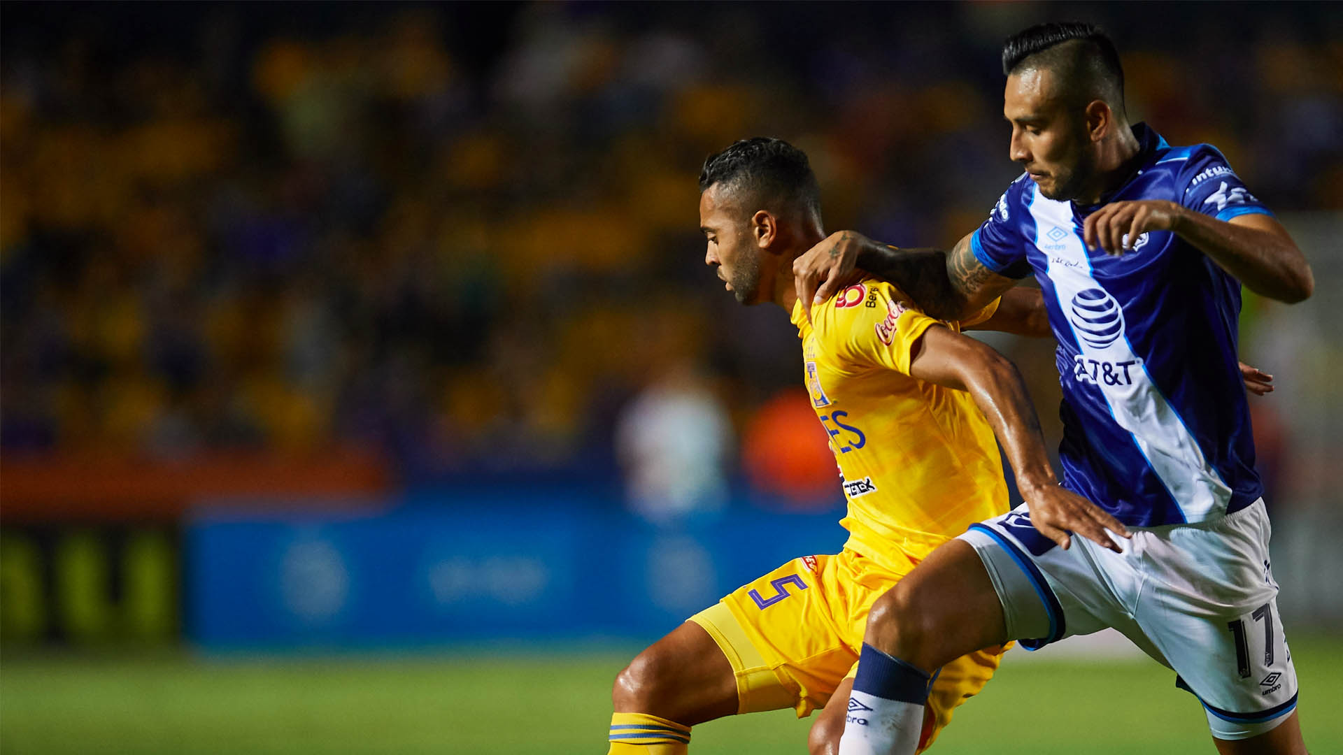Puebla da la sorpresa y derrota a Tigres en el Volcán - puebla-tigres-partido-liga-mx-2