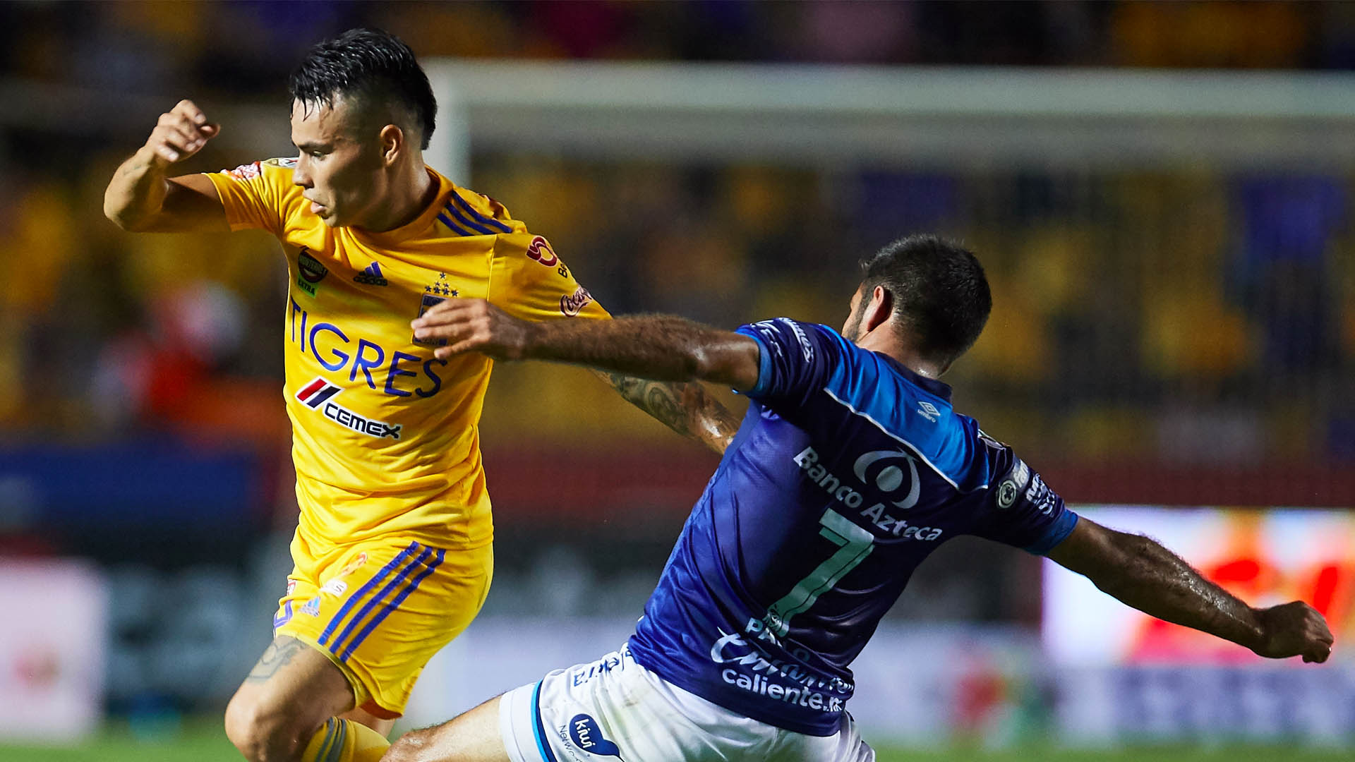 Puebla da la sorpresa y derrota a Tigres en el Volcán - puebla-tigres-partido-liga-mx-3
