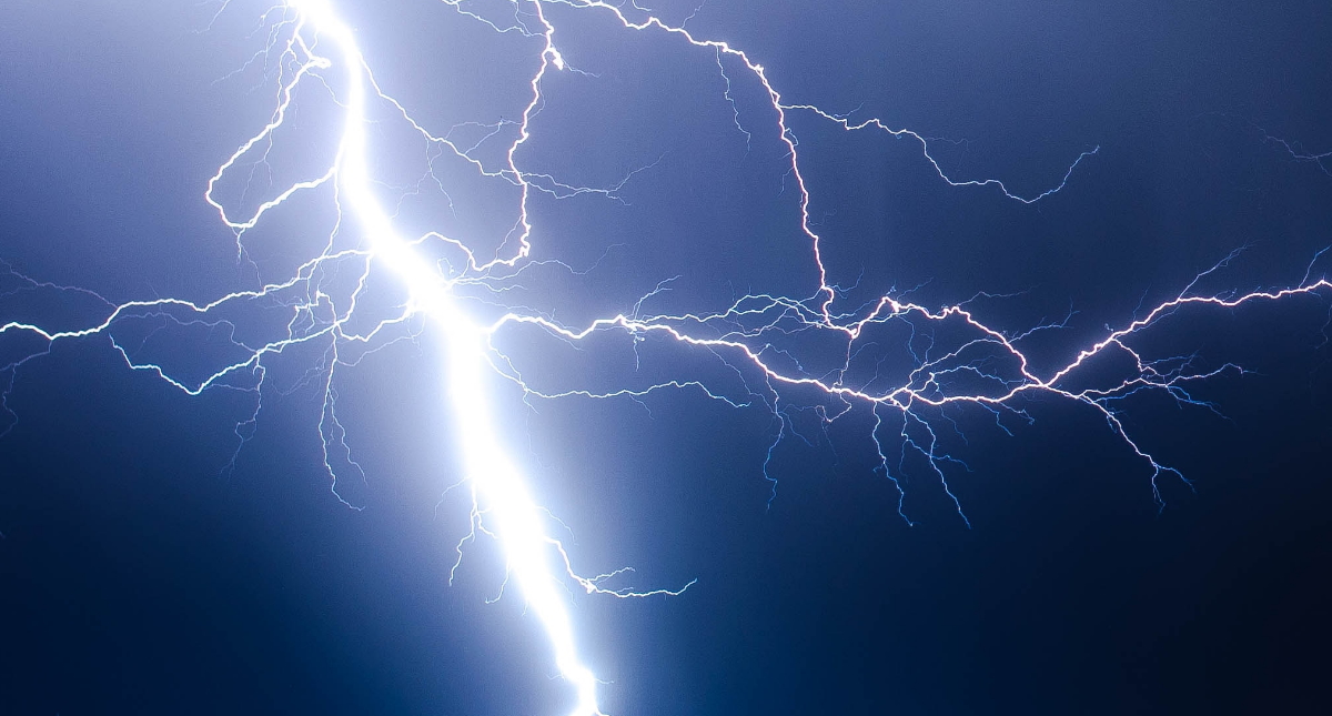 Niña muere en Nicaragua por impacto de un rayo