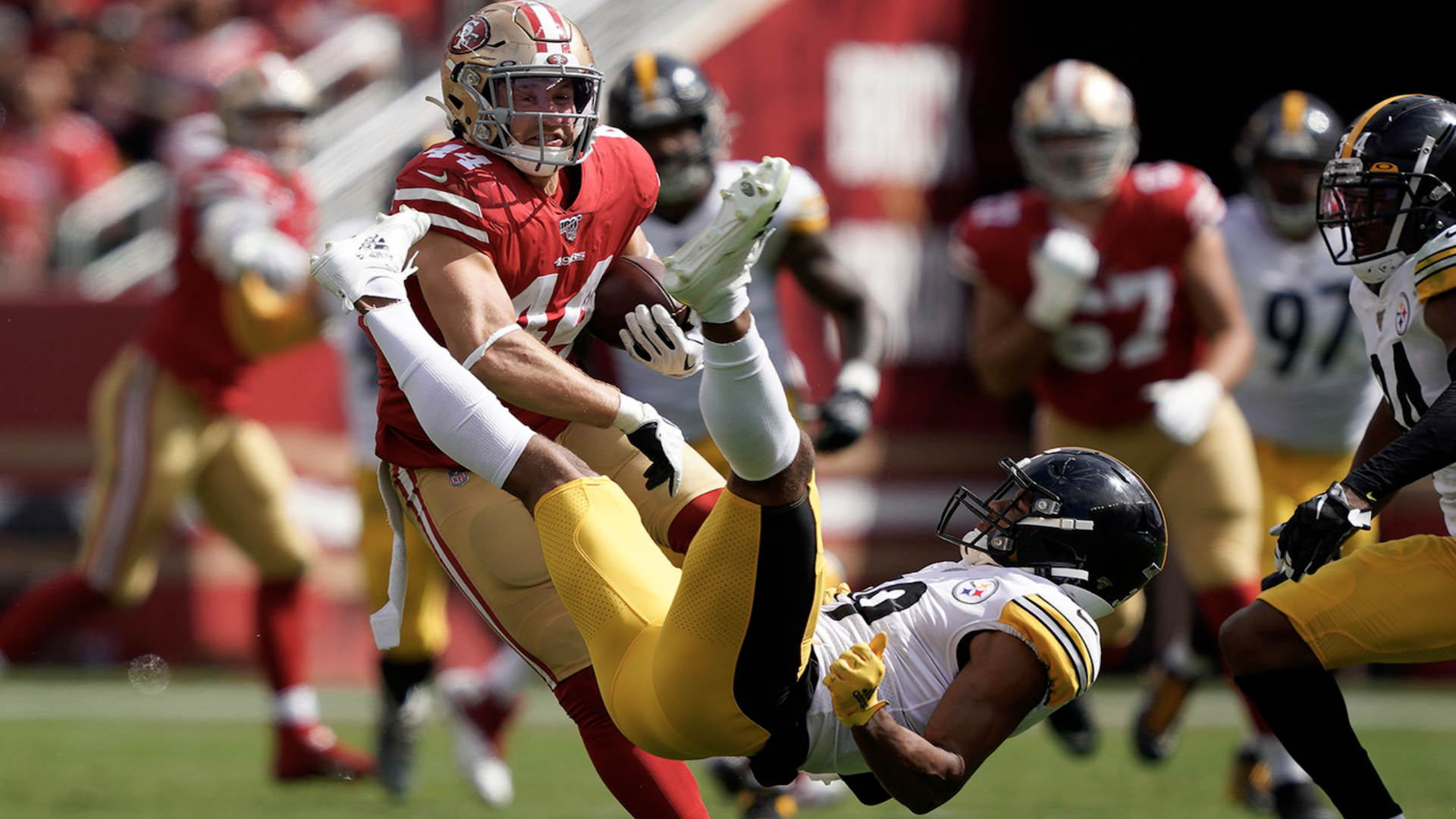 49ers evita primer triunfo de Acereros y sigue invicto