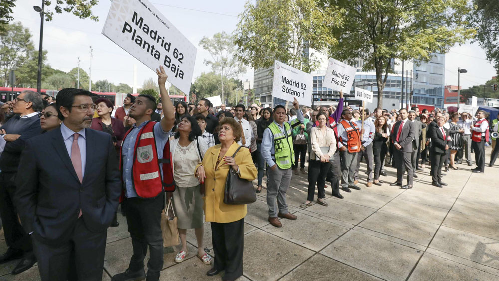 Desalojan el Senado en cinco minutos durante Macrosimulacro