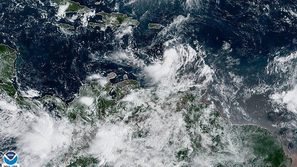 Suspenden clases y actividades en dependencias de Puerto Rico por Karen