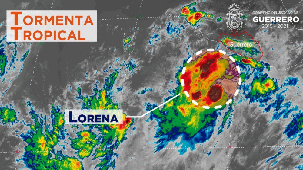 Lorena se intensifica en costas de Guerrero y Michoacán