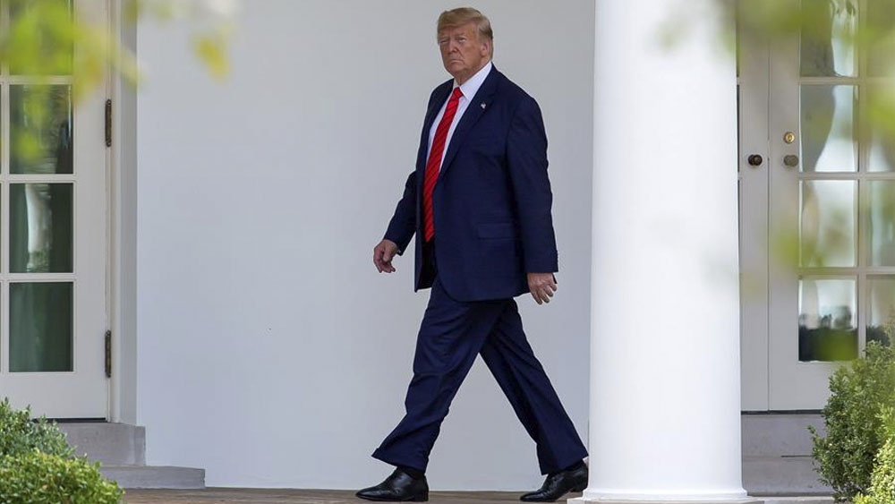 Trump compara a denunciante de Inteligencia con espía