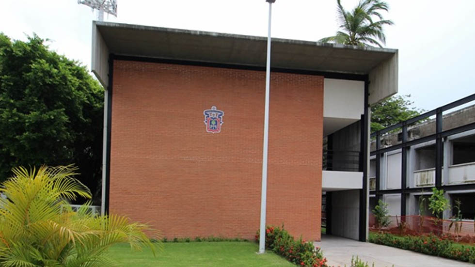 Hallan cadáver de estudiante en baños de campus de la UdeG