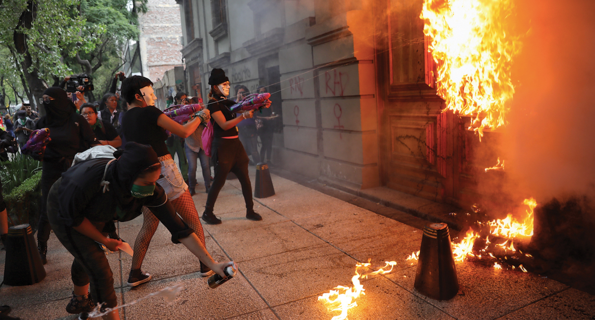 Coparmex pide a autoridades dejar la “pasividad” en marchas vandálicas