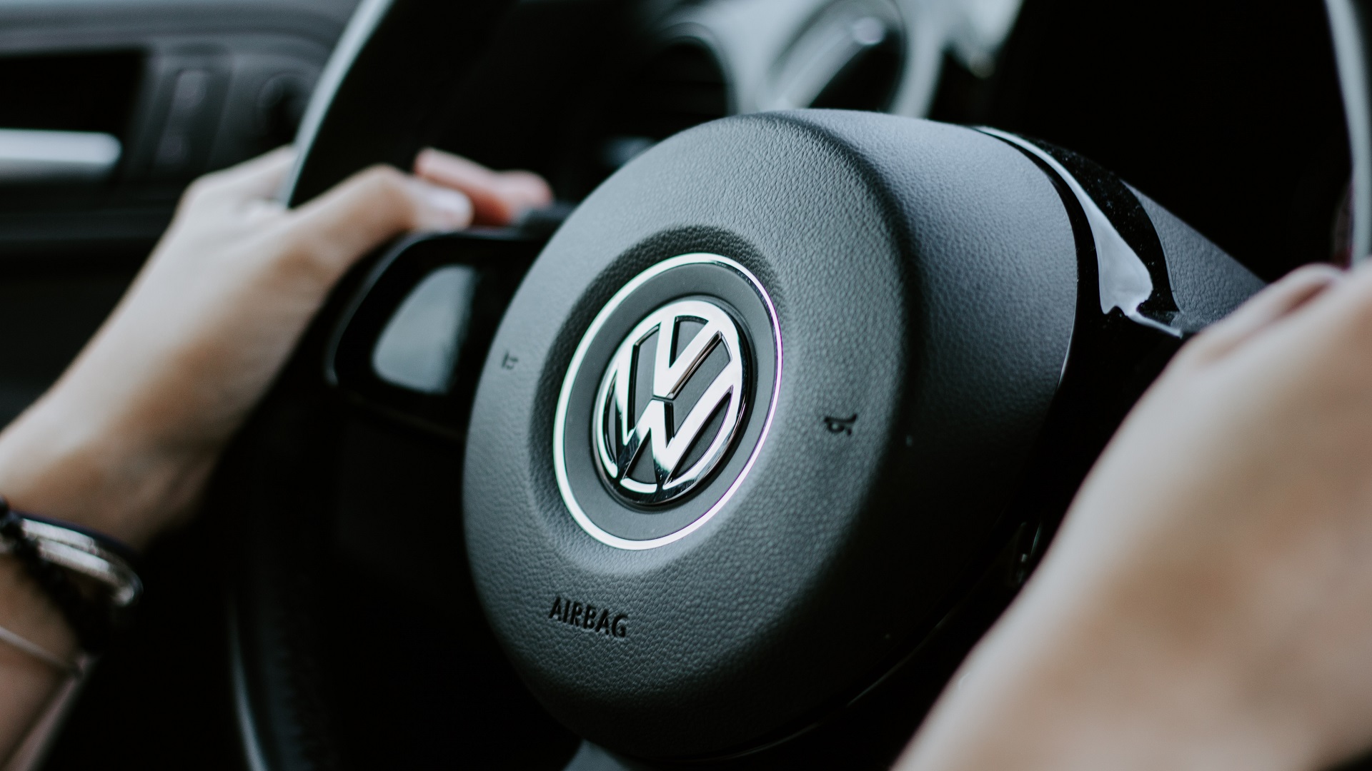 Inicia juicio masivo contra Volkswagen en Alemania