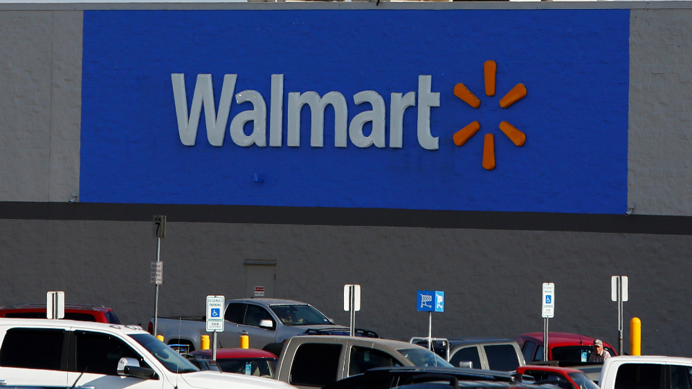 Walmart dejará de vender municiones para armas cortas tras tiroteos