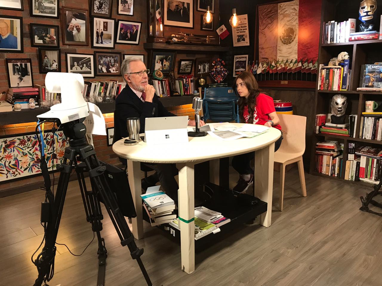 Análisis grafológico de la firma de Laura Rojas y Cuitláhuac García Análisis grafológico de la firma de Laura Rojas y Cuitláhuac García