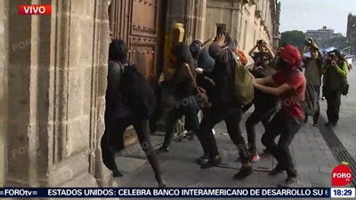 #Fotos #Videos Otra vez encapuchados vandalizan el Centro Histórico de la Ciudad de México - whatsapp-image-2019-09-26-at-63842-pm-1