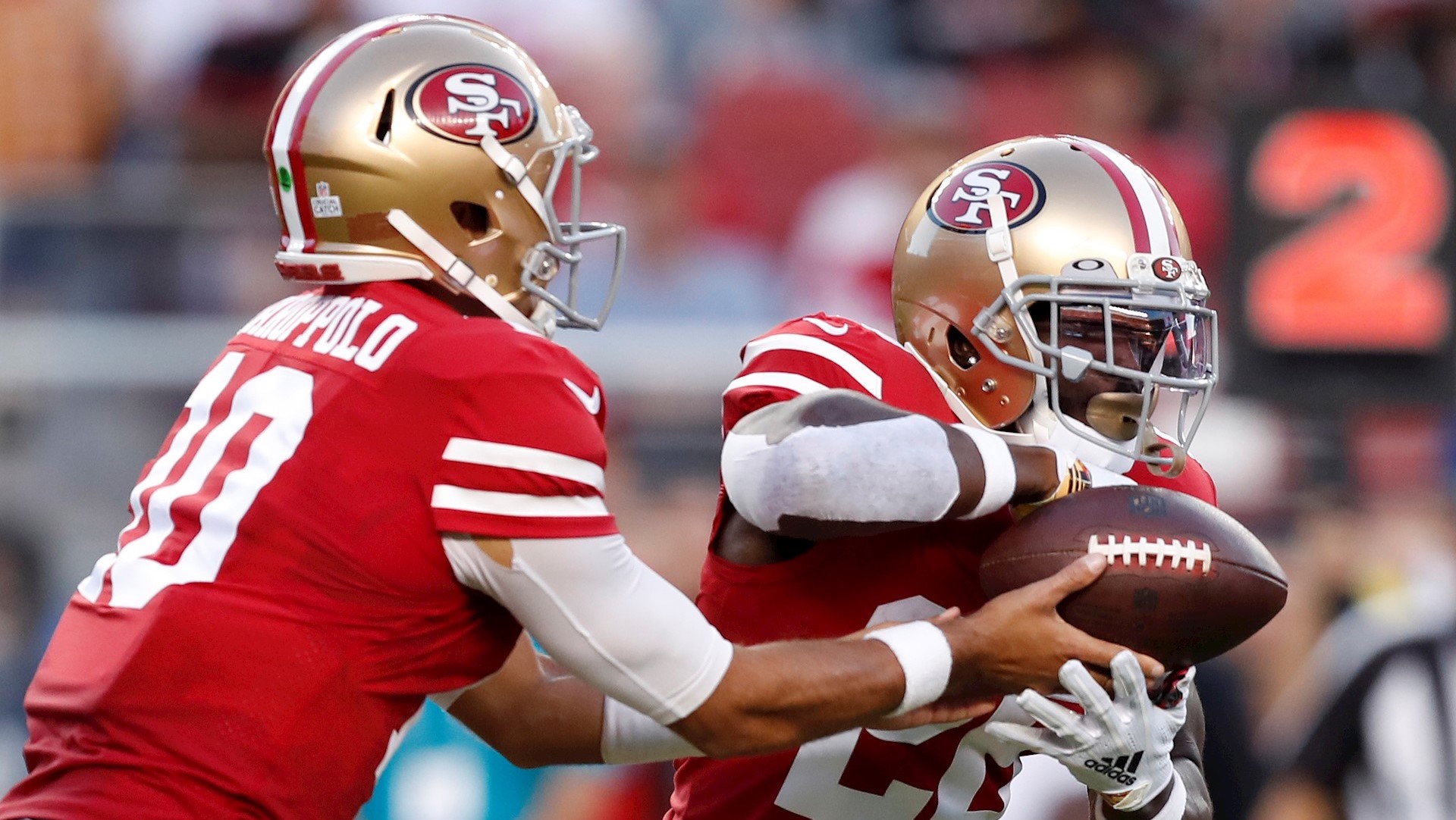 Apalea 49ers a Panthers y se mantiene el invicto