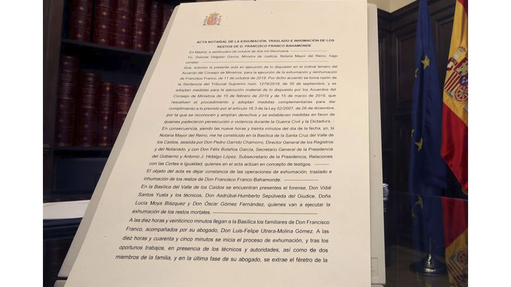 Revelan el acta de la exhumación de Francisco Franco