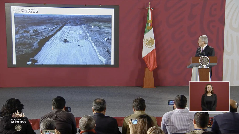 López Obrador presenta avances del Aeropuerto de Santa Lucía