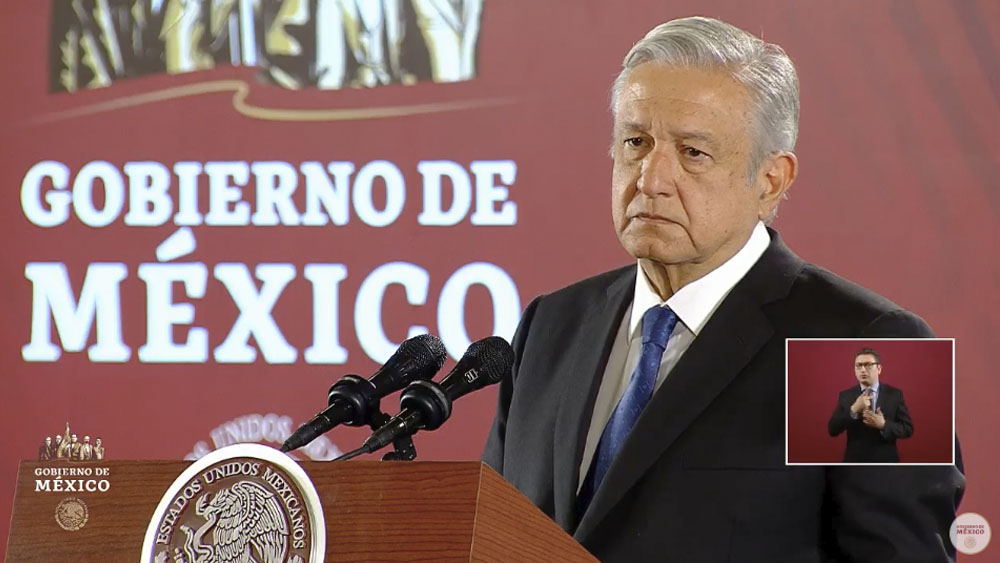 Tenemos petróleo suficiente en aguas someras y en tierra: AMLO