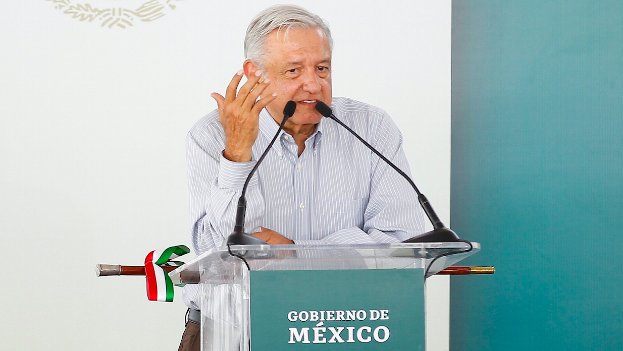 AMLO pide paciencia para atender demandas de la población