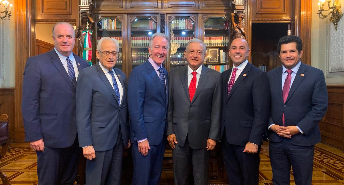 López Obrador pide a congresistas de EE.UU. ratificar el T-MEC