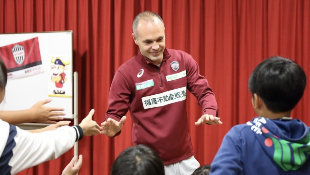 Barcelona está mejor que el año pasado por incorporaciones: Iniesta