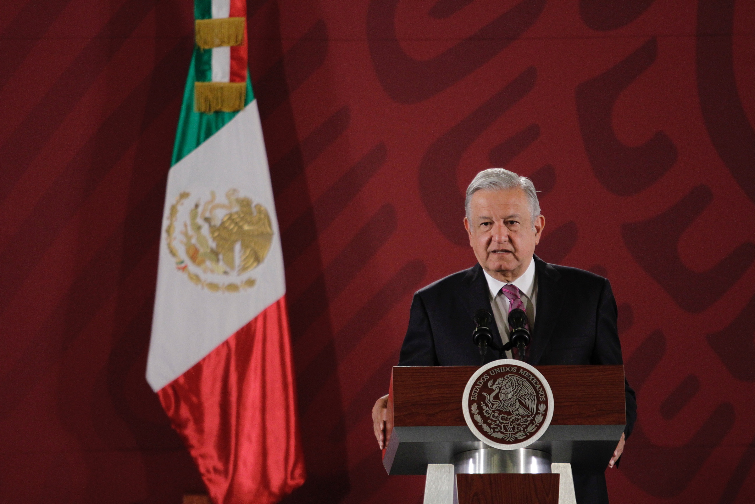 No estoy de acuerdo con que se amplíe edad de retiro, responde AMLO a Arturo Herrera