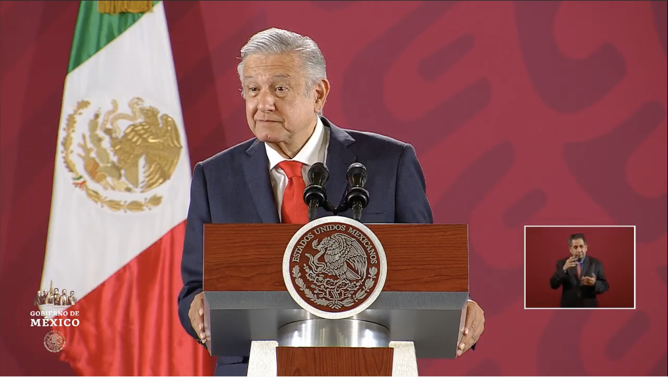 “Vamos a tener un sistema aeroportuario para muchos años”: AMLO