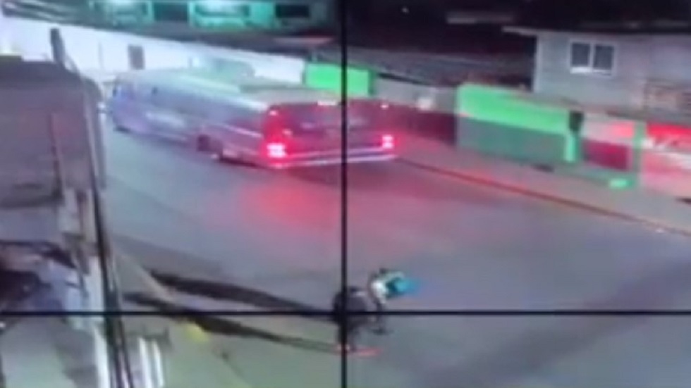 #Video Así ocurrió el asalto a usuarios de transporte público en Chicoloapan - arribo-de-delincuentes-a-avenida-allende-para-efectuar-asalto
