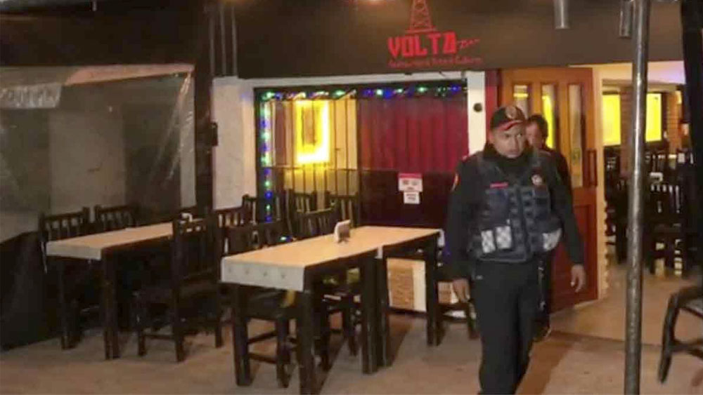 Hombres armados asaltan a clientes de restaurante en la colonia Narvarte