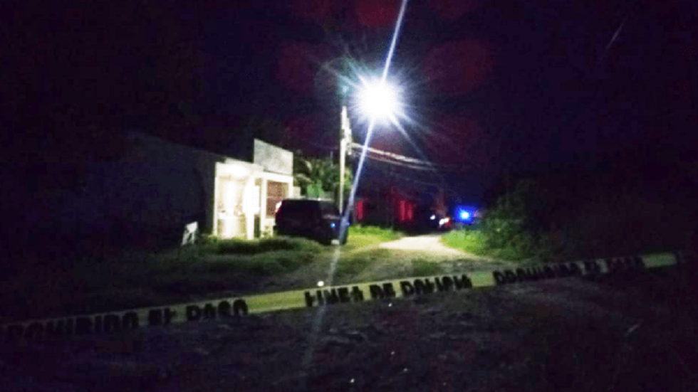 Asesinan a hombre en ataque armado a familia en Cancún
