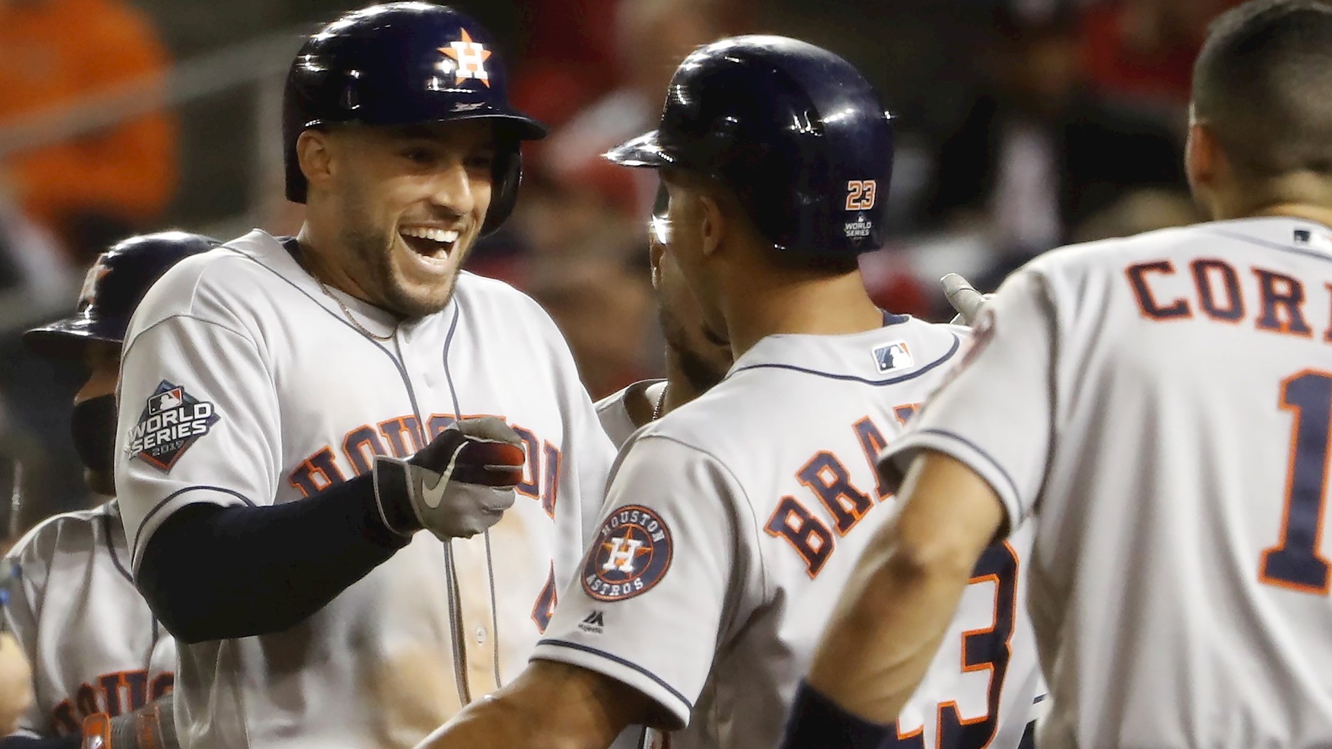 Astros apalea a Nationals y está a un triunfo de ganar la Serie Mundial