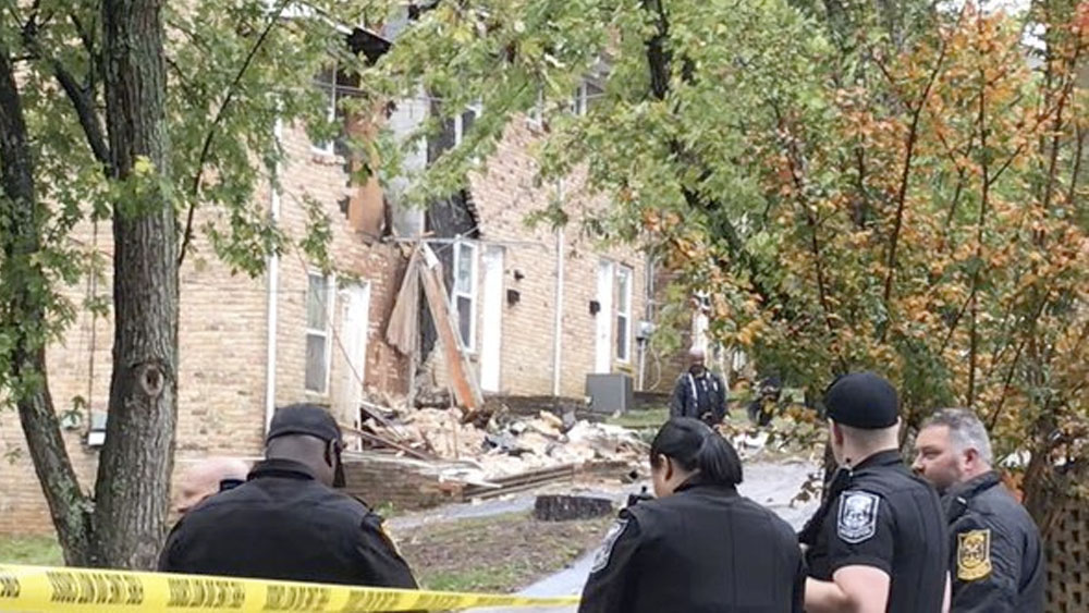 Avión pequeño se estrella en complejo de Atlanta