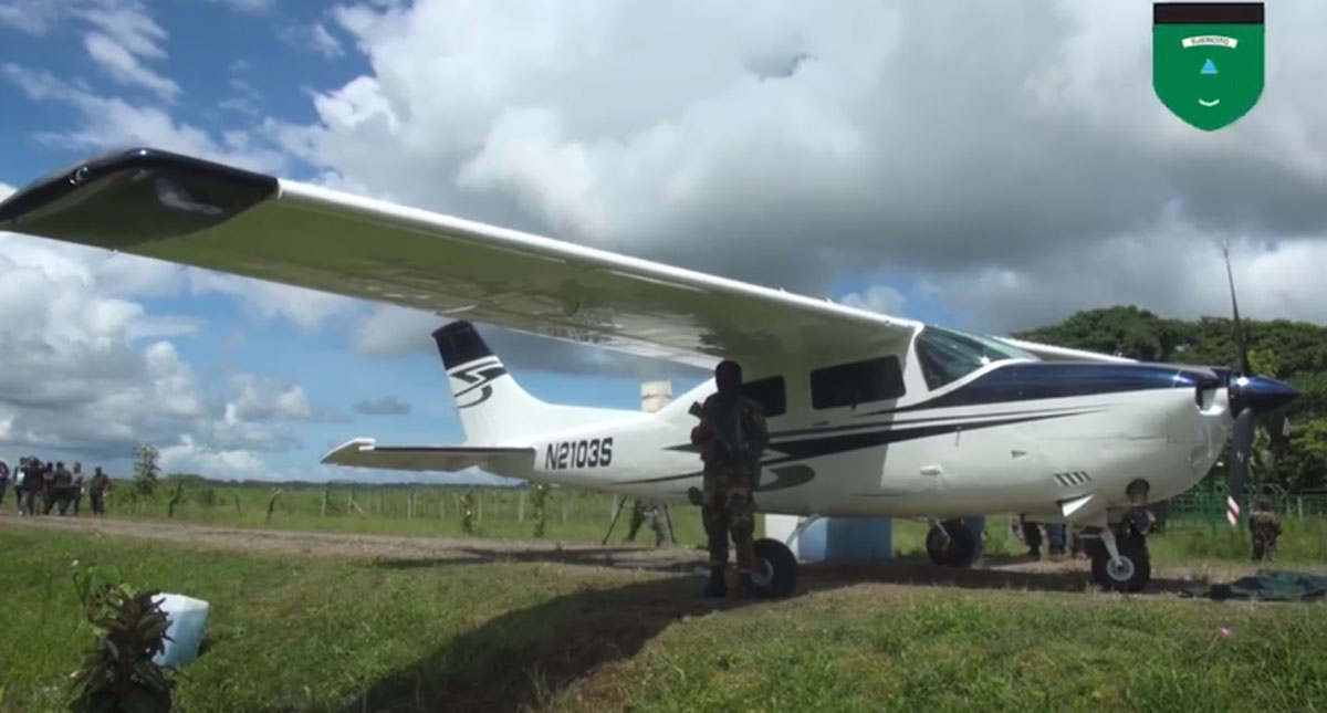 Mexicano muere en operativo antidrogas en Nicaragua - avioneta-en-la-que-pretendian-hacer-el-trasiego-de-cocaina