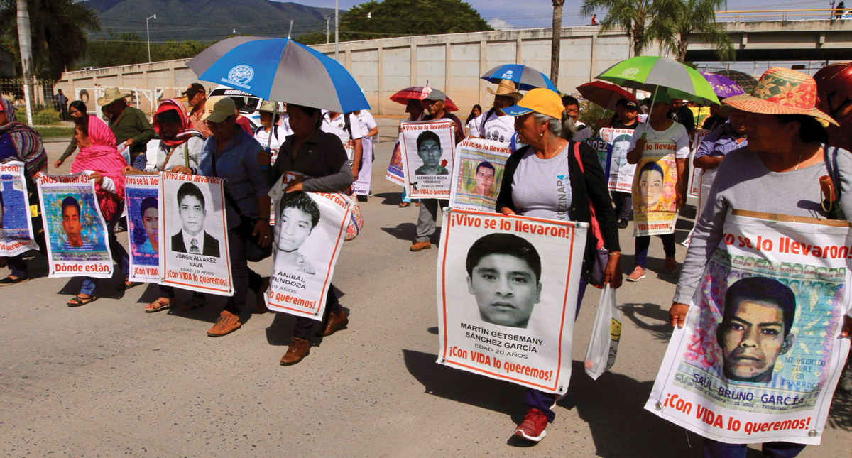 Fiscal del caso Ayotzinapa presenta informe de avances Fiscal del caso Ayotzinapa presenta informe de avances