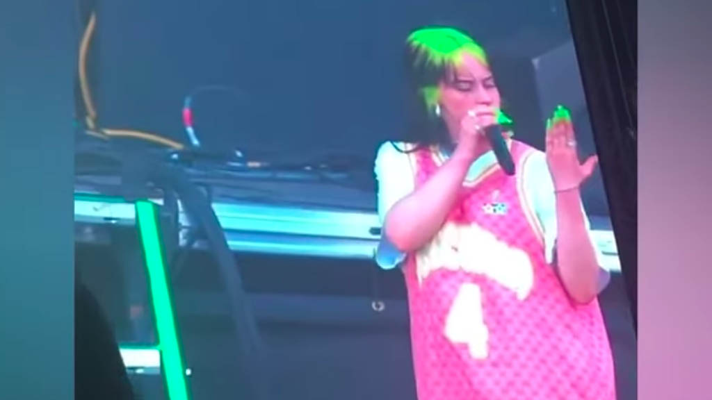 #Video Roban anillo a Billie Eilish durante concierto en Texas