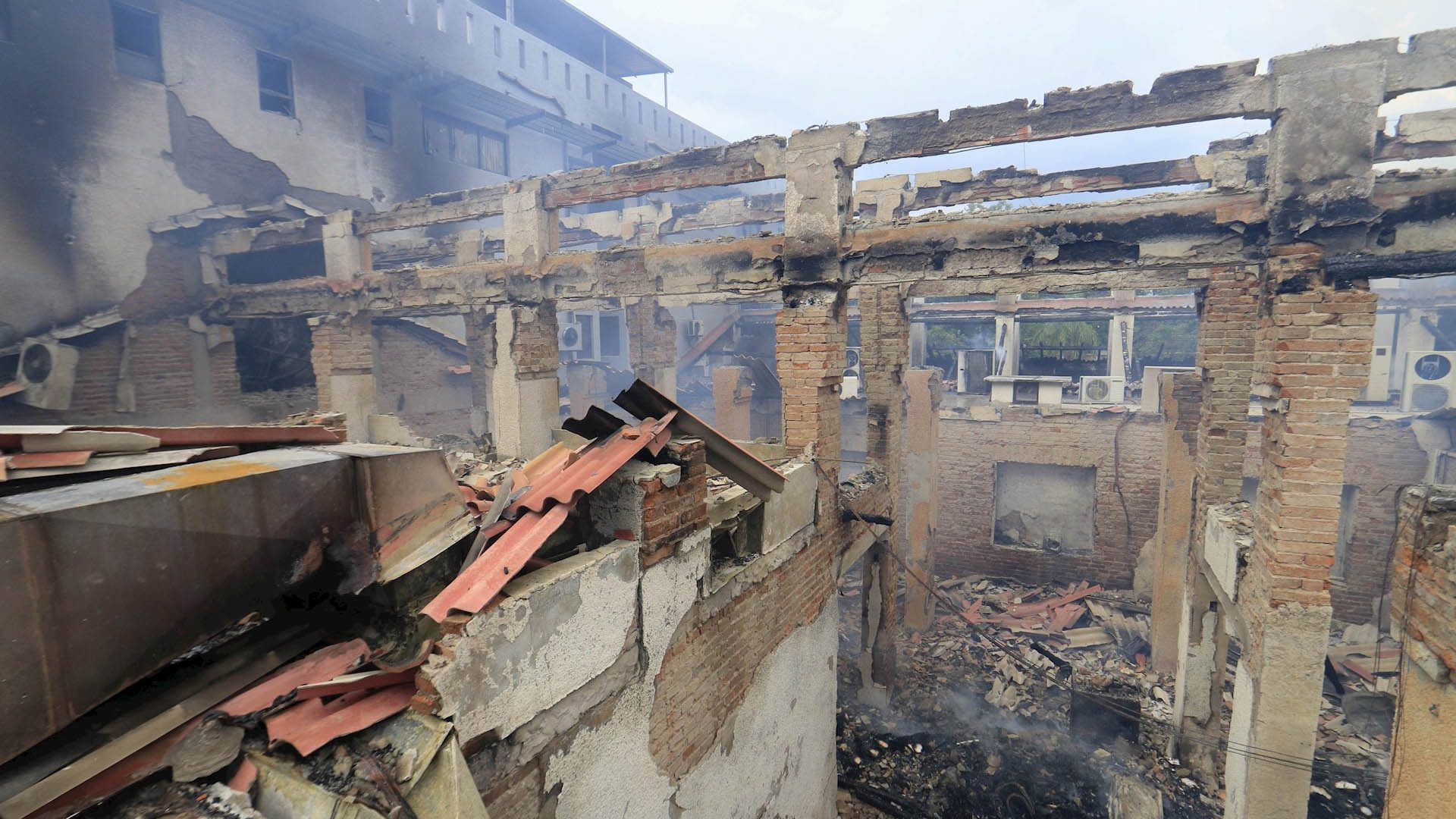 Aumenta la tensión de la crisis boliviana ante alertas de Evo Morales