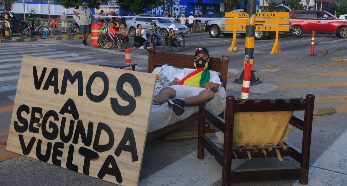 Carlos Mesa llama a bolivianos a continuar con las movilizaciones