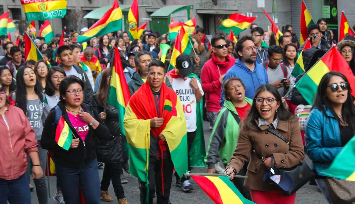 Protestas y festejos tras elecciones en Bolivia
