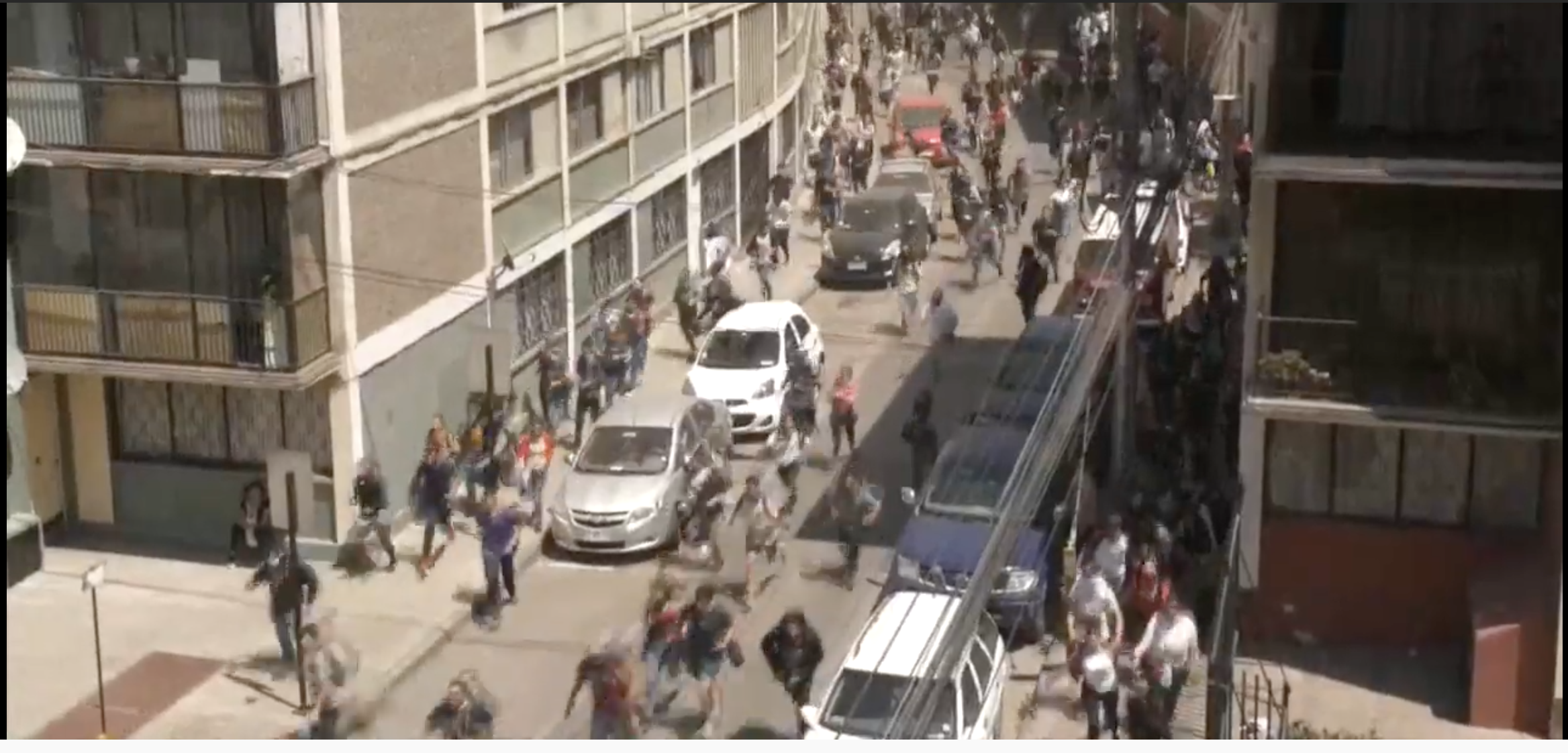 Estados de emergencia y toques de queda se extienden en Chile con 13 muertos