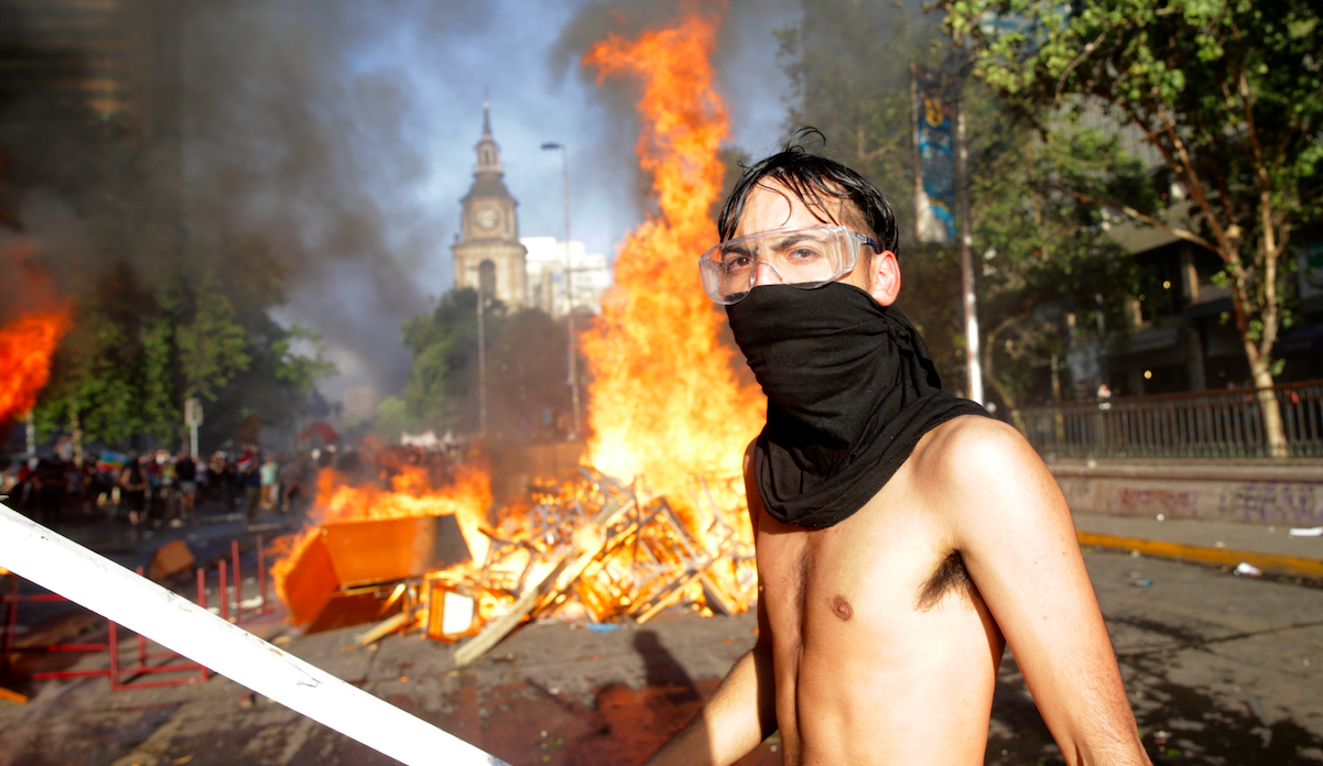 Encontraremos a los que quieren destrucción y caos: gobierno de Chile