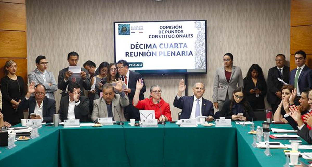 Comisión avanza a San Lázaro consulta popular y revocación del mandato