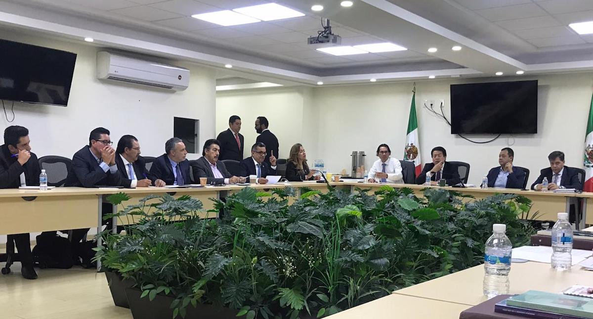 Votan diputados en comisiones la miscelánea fiscal; fijan IVA e ISR a comercio digital