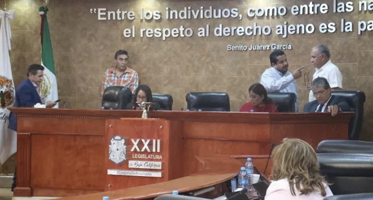 Consulta sobre ley de ampliación de mandato se efectuará el 13 de octubre