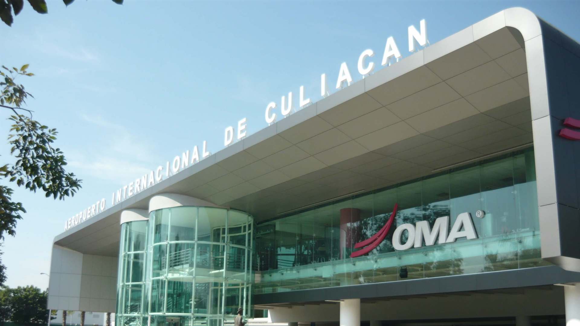 Cancelan vuelos en Aeropuerto de Culiacán por crisis de seguridad