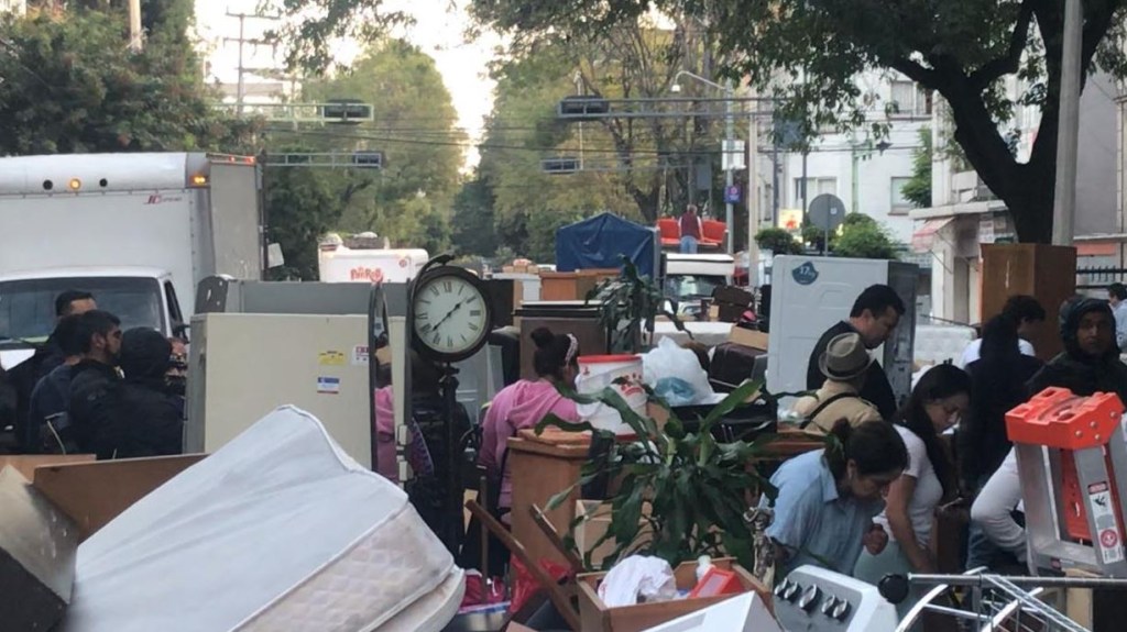 Desalojan a 17 familias de inmueble en la colonia Del Valle - desalojo-coyoacan1