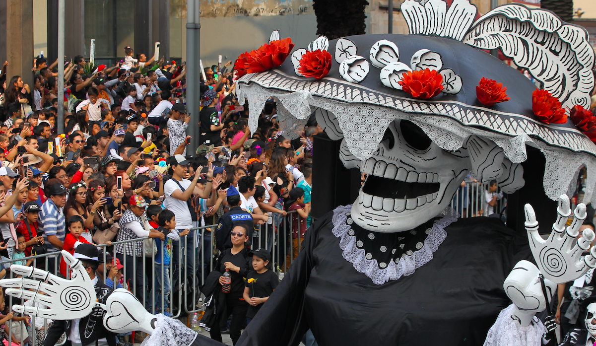 Macrodesfile de Día de Muertos invade calles de la Ciudad de México - desfiles-catrinas2