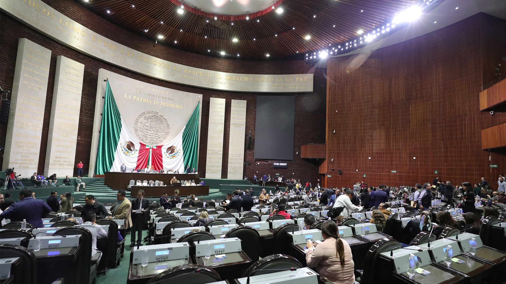 Diputados aprueban Ley de Ingresos y pasa al Senado